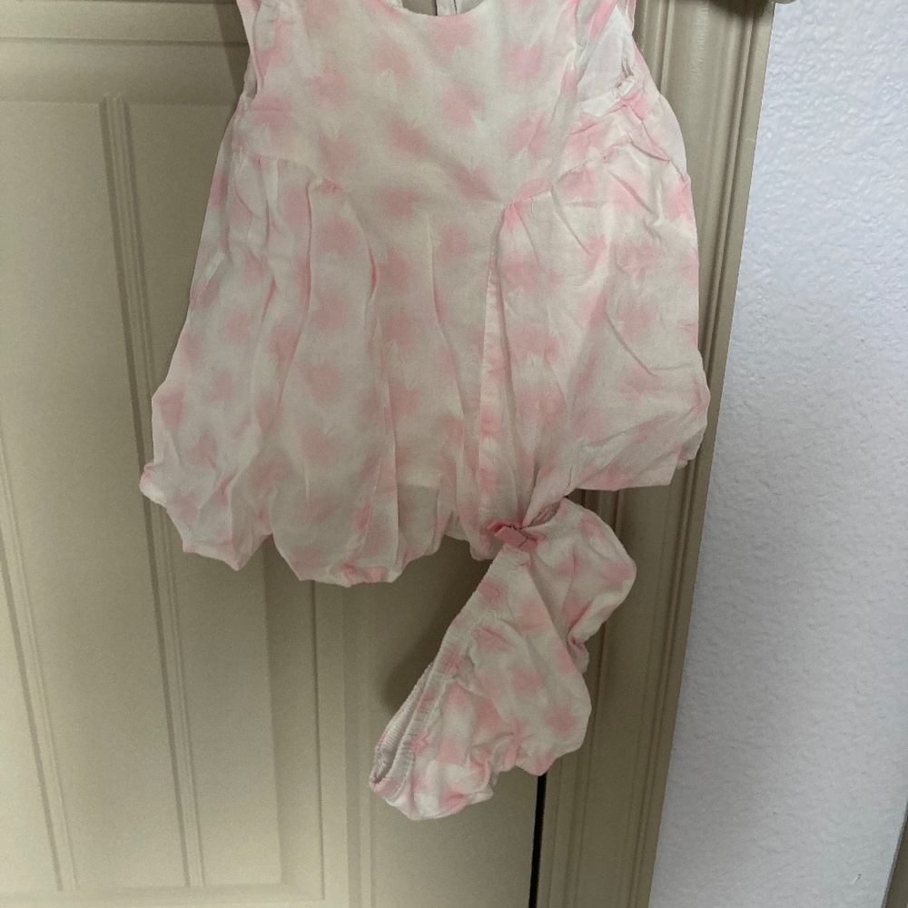 Baby girls pink and white dress with bloomers size 0-3 months
